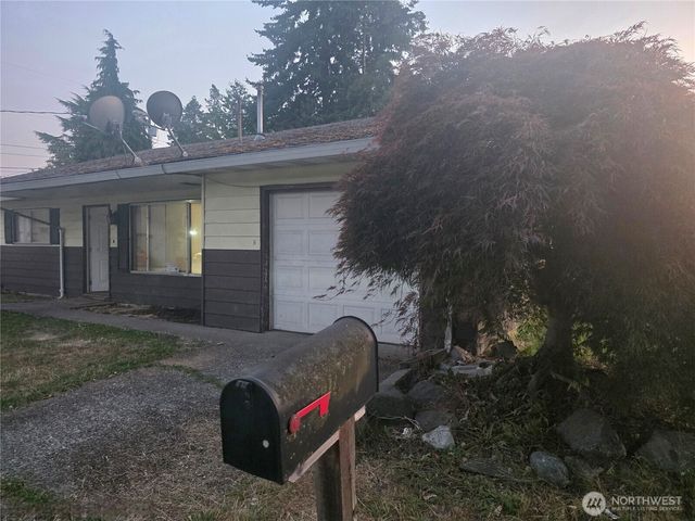 214 s 52nd Street, Tacoma, WA 98408