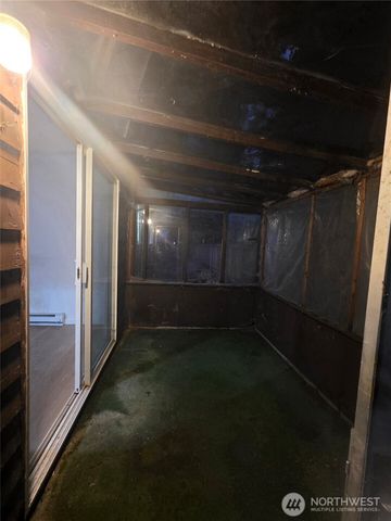 214 s 52nd Street, Tacoma, WA 98408