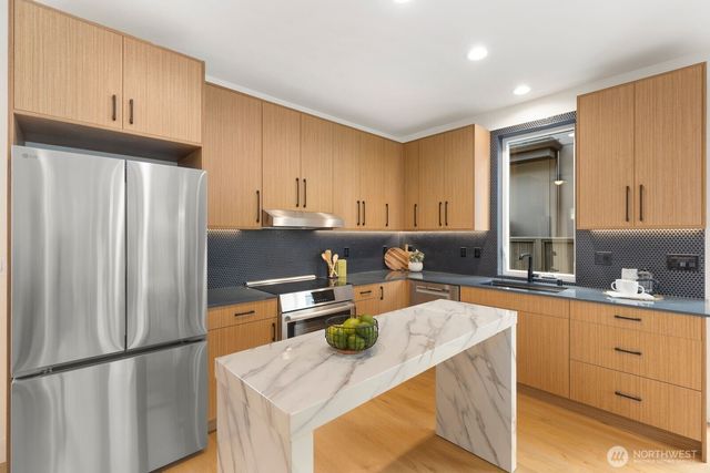 3307 S Hanford Street, Seattle, WA 98144