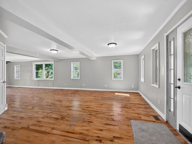 3918 Woodhill Drive, Fort Wayne, IN 46804