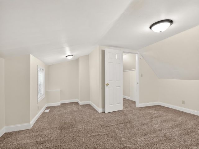 3918 Woodhill Drive, Fort Wayne, IN 46804
