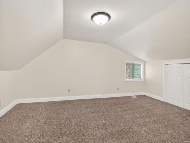 3918 Woodhill Drive, Fort Wayne, IN 46804