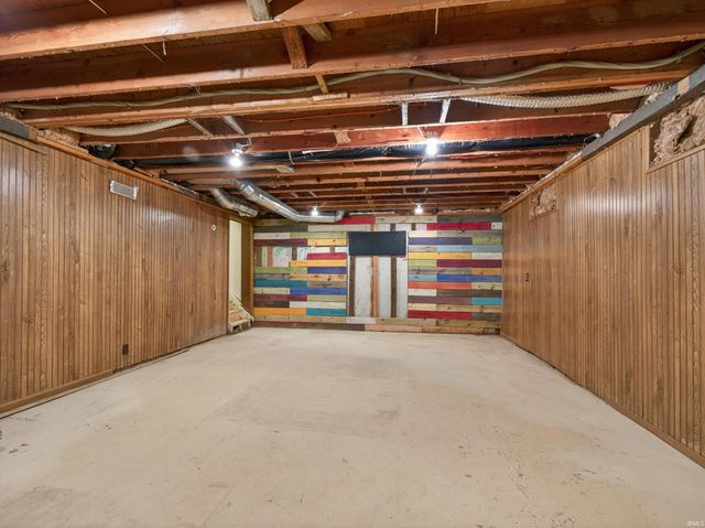3918 Woodhill Drive, Fort Wayne, IN 46804