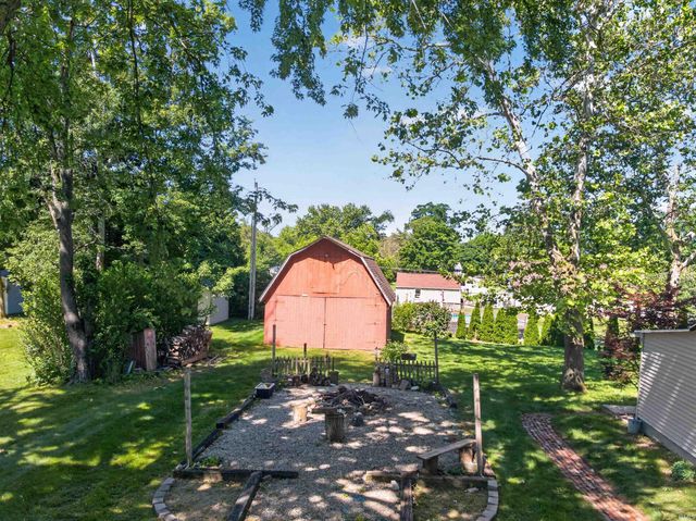 3918 Woodhill Drive, Fort Wayne, IN 46804