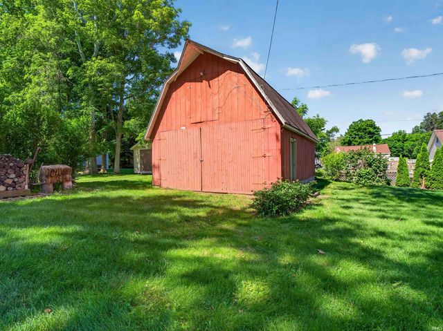 3918 Woodhill Drive, Fort Wayne, IN 46804