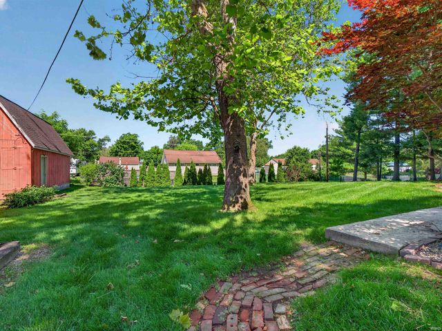 3918 Woodhill Drive, Fort Wayne, IN 46804
