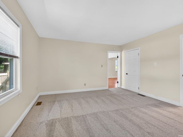 3918 Woodhill Drive, Fort Wayne, IN 46804