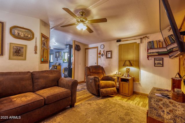 2185 WILDLIFE Trail, Overgaard, AZ 85933