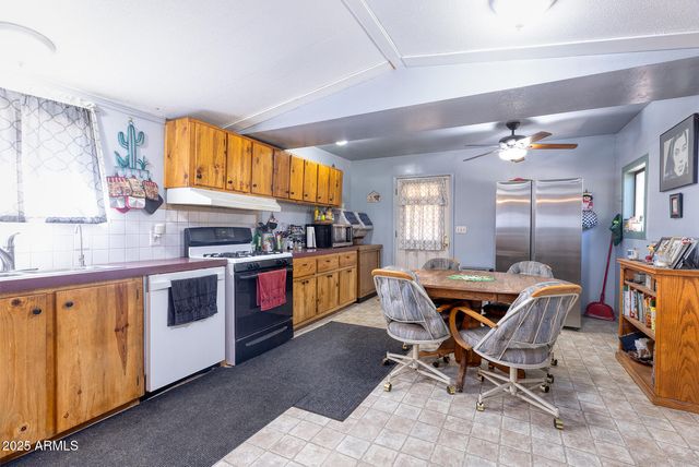 2185 WILDLIFE Trail, Overgaard, AZ 85933