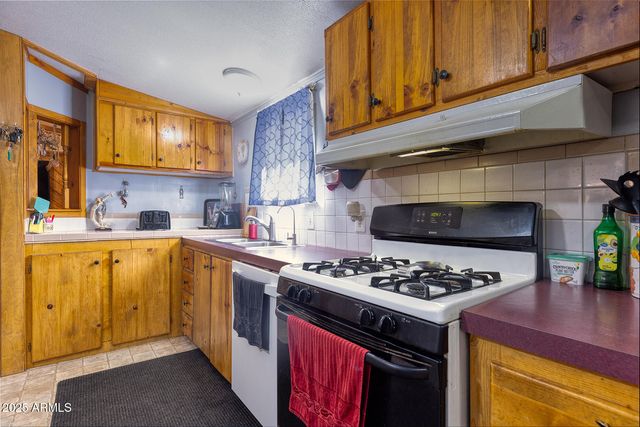 2185 WILDLIFE Trail, Overgaard, AZ 85933