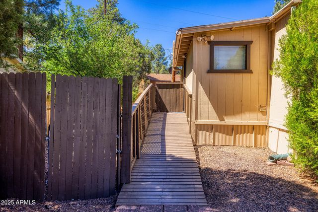 2185 WILDLIFE Trail, Overgaard, AZ 85933