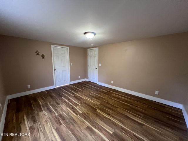 1028 Kennedy Rd, Jamestown, TN 38556