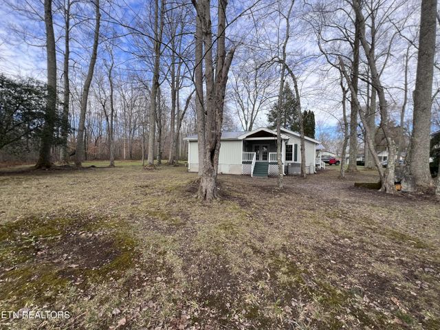 1028 Kennedy Rd, Jamestown, TN 38556