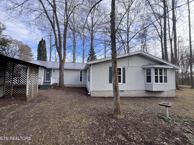 1028 Kennedy Rd, Jamestown, TN 38556