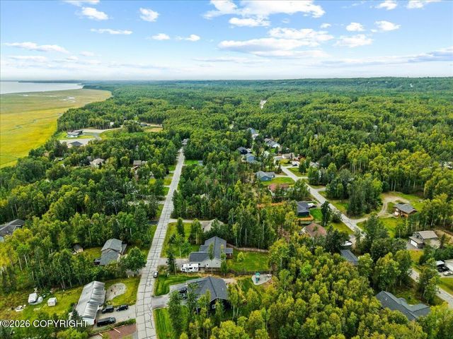 6881 W Gruening Place, Wasilla, AK 99623