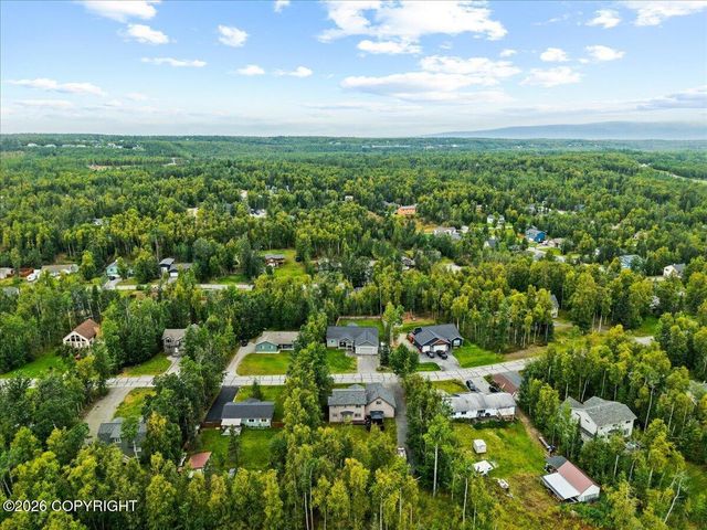 6881 W Gruening Place, Wasilla, AK 99623
