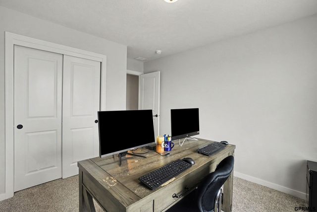 17543 Potter Street, Bennington, NE 68007