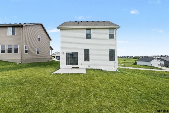17543 Potter Street, Bennington, NE 68007
