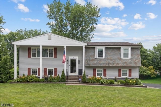 2 Norman Ln, Roxbury Twp., NJ 07876