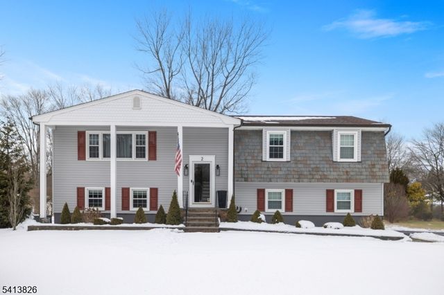 2 Norman Ln, Roxbury Twp., NJ 07876