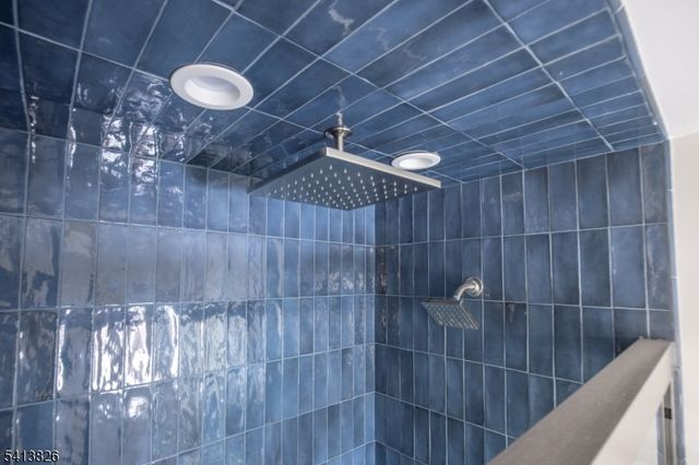 2 Norman Ln, Roxbury Twp., NJ 07876