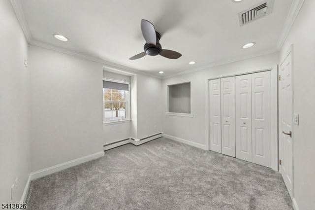 2 Norman Ln, Roxbury Twp., NJ 07876