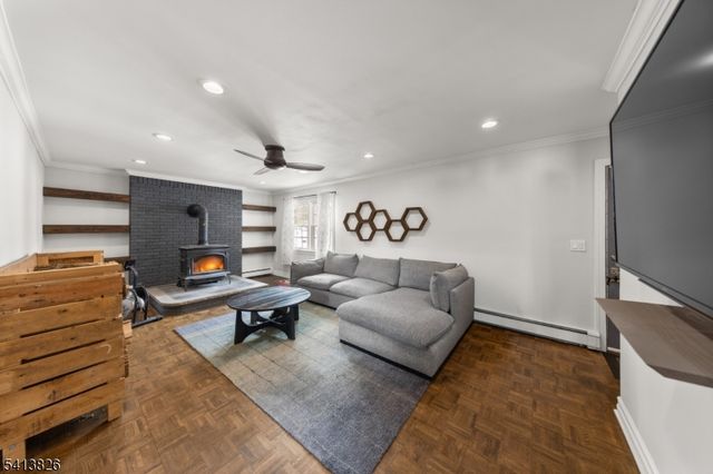 2 Norman Ln, Roxbury Twp., NJ 07876