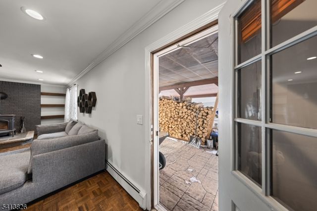 2 Norman Ln, Roxbury Twp., NJ 07876