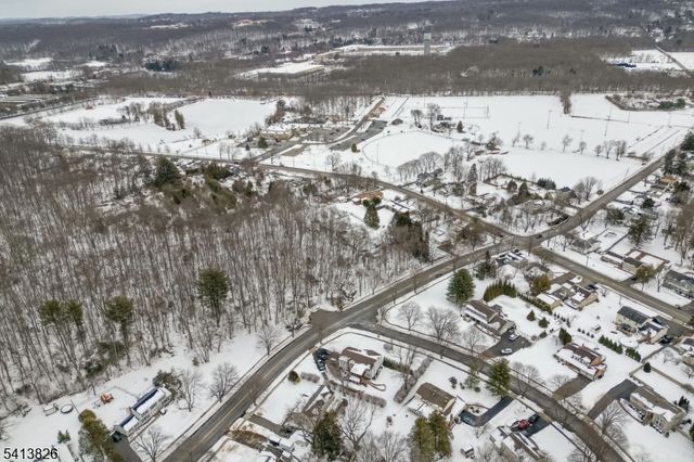 2 Norman Ln, Roxbury Twp., NJ 07876