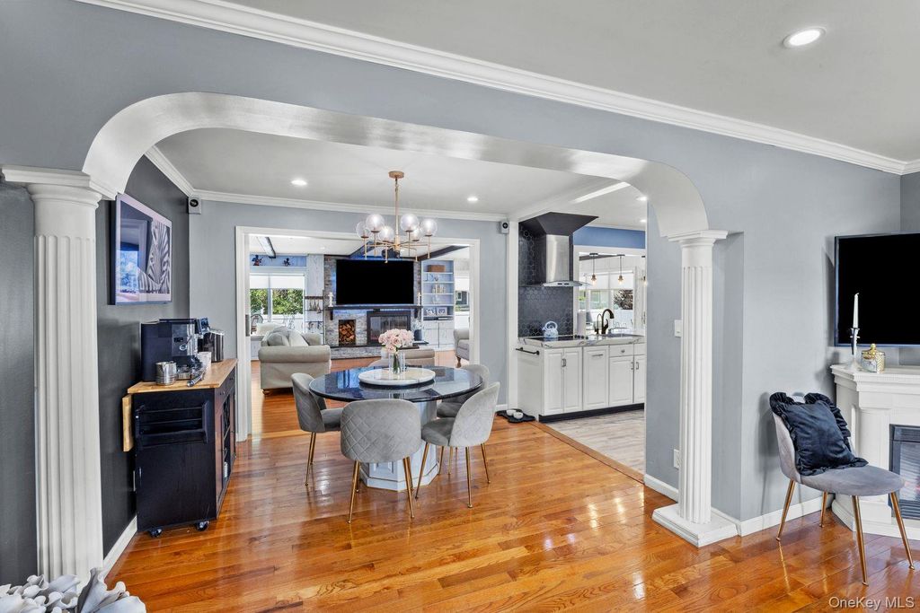 286 E Lexington Avenue, Oceanside, NY 11572 — photo 5
