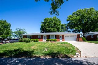 609 Willow Lane, Waterloo, IL 62298