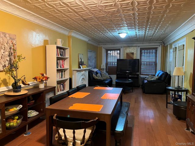 4 Brevoort Place, Brooklyn, NY 11216