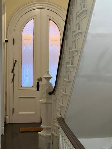 4 Brevoort Place, Brooklyn, NY 11216