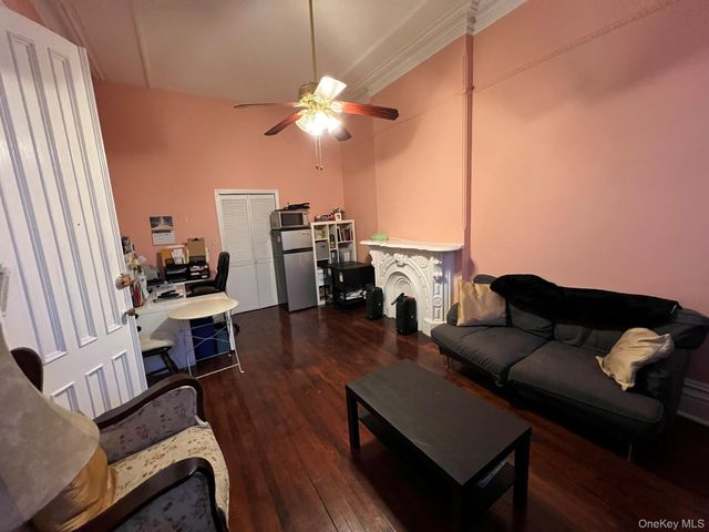 4 Brevoort Place, Brooklyn, NY 11216