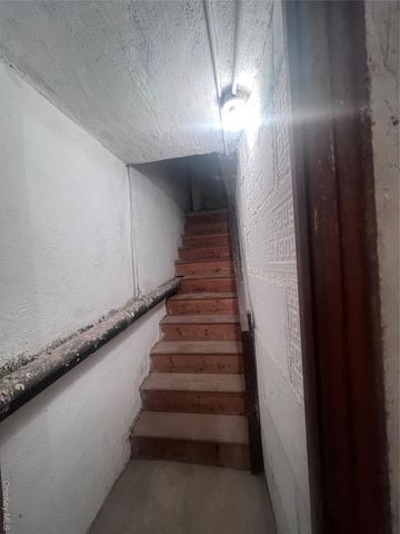 4 Brevoort Place, Brooklyn, NY 11216