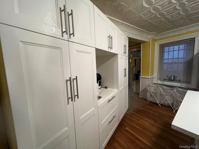 4 Brevoort Place, Brooklyn, NY 11216