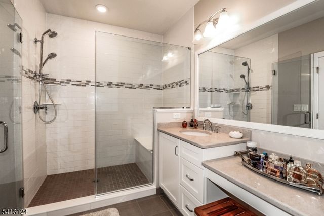 80 Van Cleef Dr, Readington Twp., NJ 08889