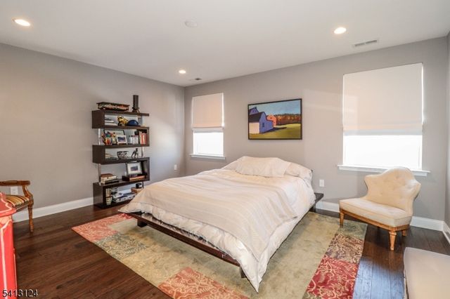 80 Van Cleef Dr, Readington Twp., NJ 08889