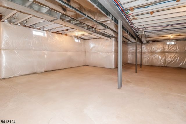 80 Van Cleef Dr, Readington Twp., NJ 08889