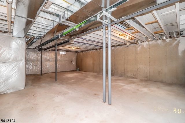 80 Van Cleef Dr, Readington Twp., NJ 08889