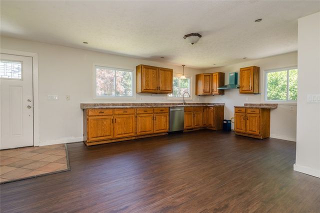 195 East Parkway, Irondequoit, NY 14617