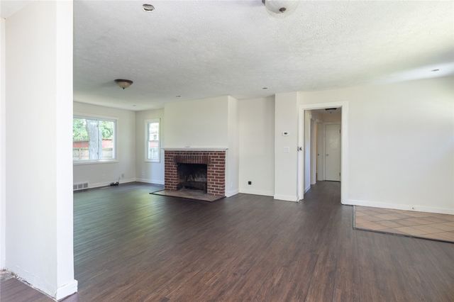 195 East Parkway, Irondequoit, NY 14617