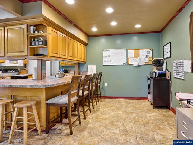 1145 Columbia St NE, Salem, OR 97301