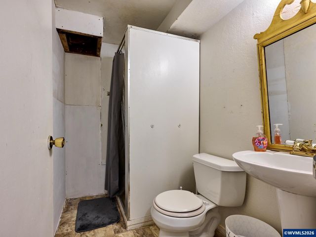 1145 Columbia St NE, Salem, OR 97301