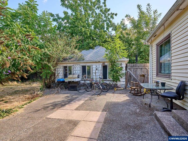 1145 Columbia St NE, Salem, OR 97301