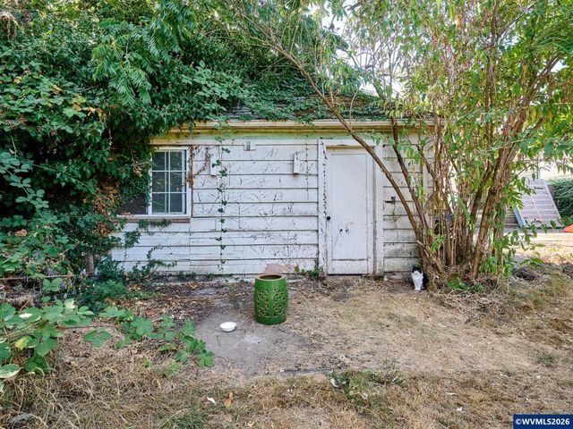 1145 Columbia St NE, Salem, OR 97301