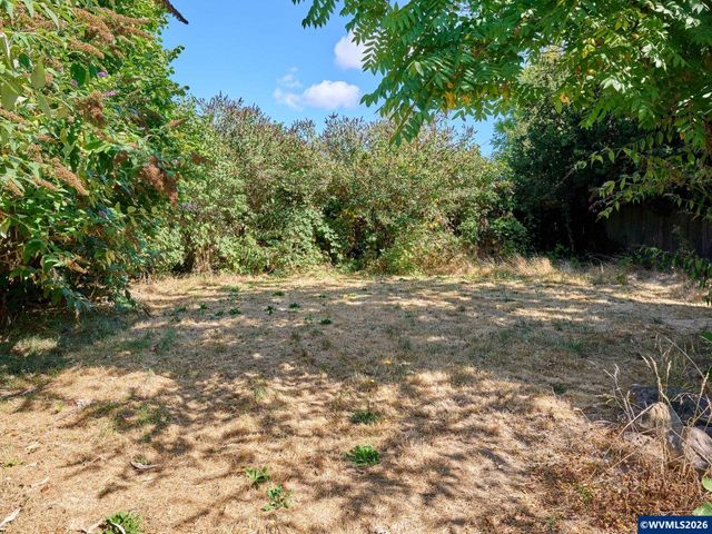1145 Columbia St NE, Salem, OR 97301