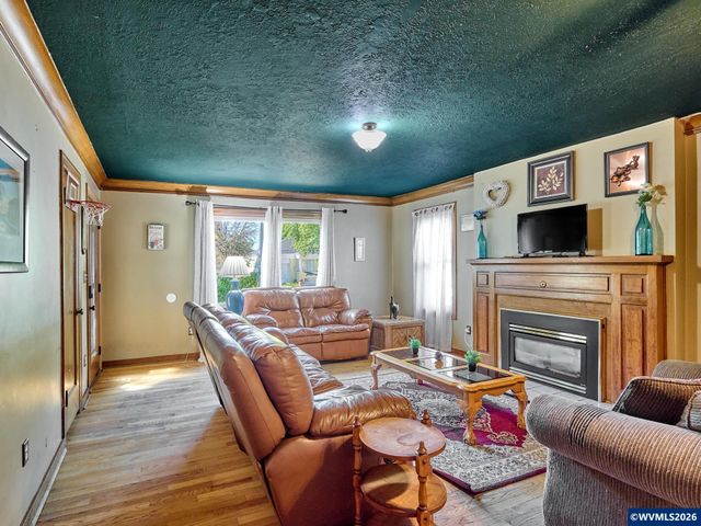 1145 Columbia St NE, Salem, OR 97301