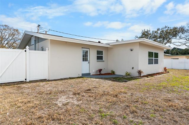 1480 FAIRFIELD DRIVE, Clearwater, FL 33764