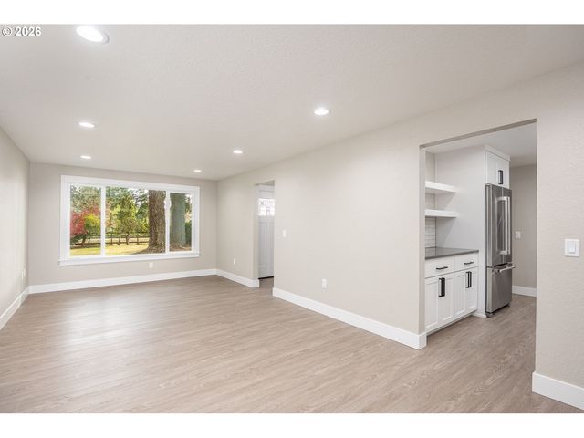 25264 E BOLTON Rd, Veneta, OR 97487